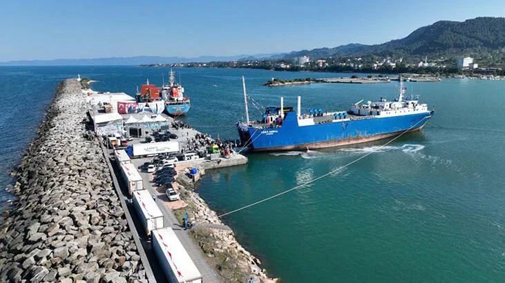 Ünye Limanı'ndan Rusya'ya Ro-Ro gemisiyle ilk sebze ve meyve ihracatı gerçekleştirildi